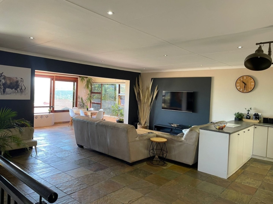 5 Bedroom Property for Sale in Hartenbos Heuwels Western Cape